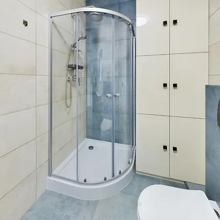 Bright & Modern Braminskiego With Parking And Balcony By Renters *