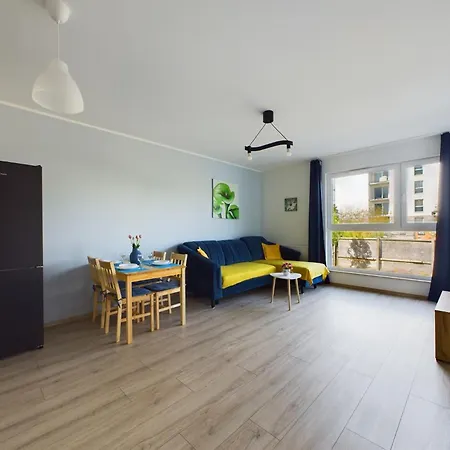 Bright & Modern Braminskiego With Parking And Balcony By Renters * Gdańsk