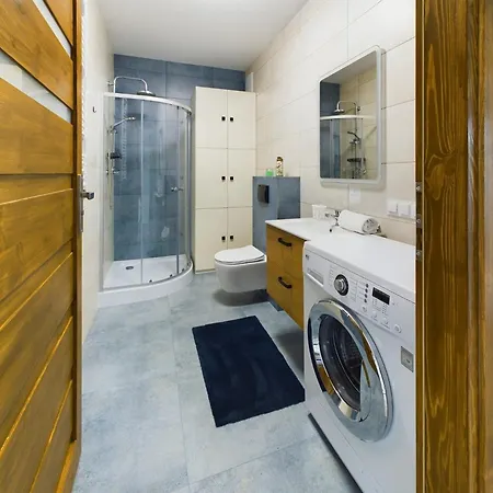 Bright & Modern Braminskiego With Parking And Balcony By Renters