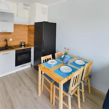 Bright & Modern Braminskiego With Parking And Balcony By Renters Apartamento