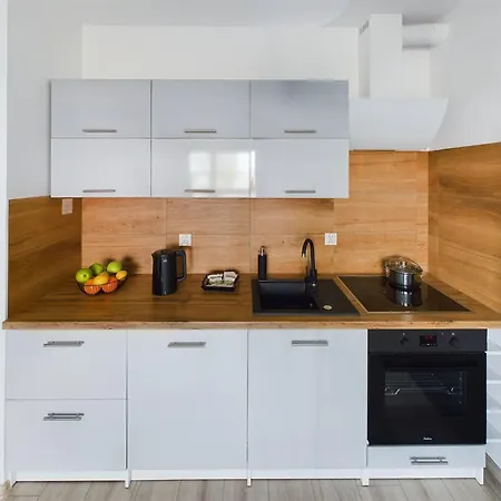 Bright & Modern Braminskiego With Parking And Balcony By Renters *